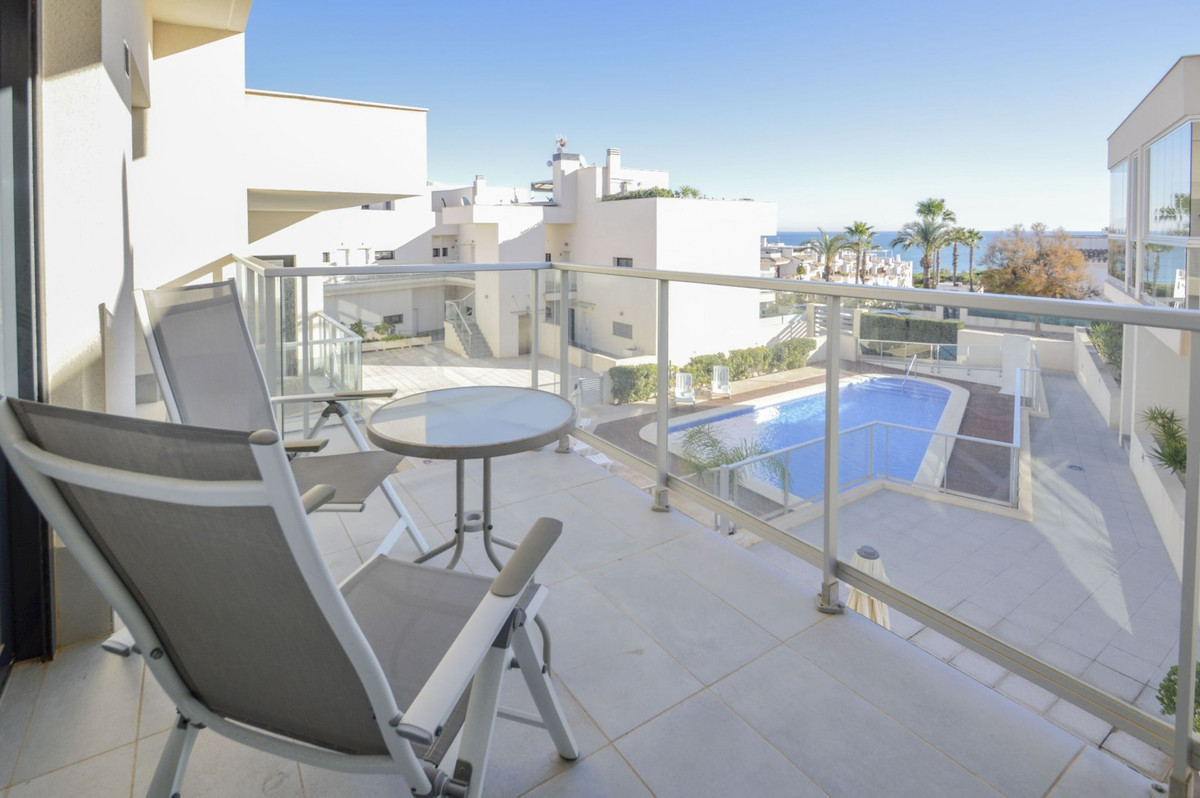 This modern and very large townhouse is located in a smaller complex with only 24 homes. It is perfe, Spain