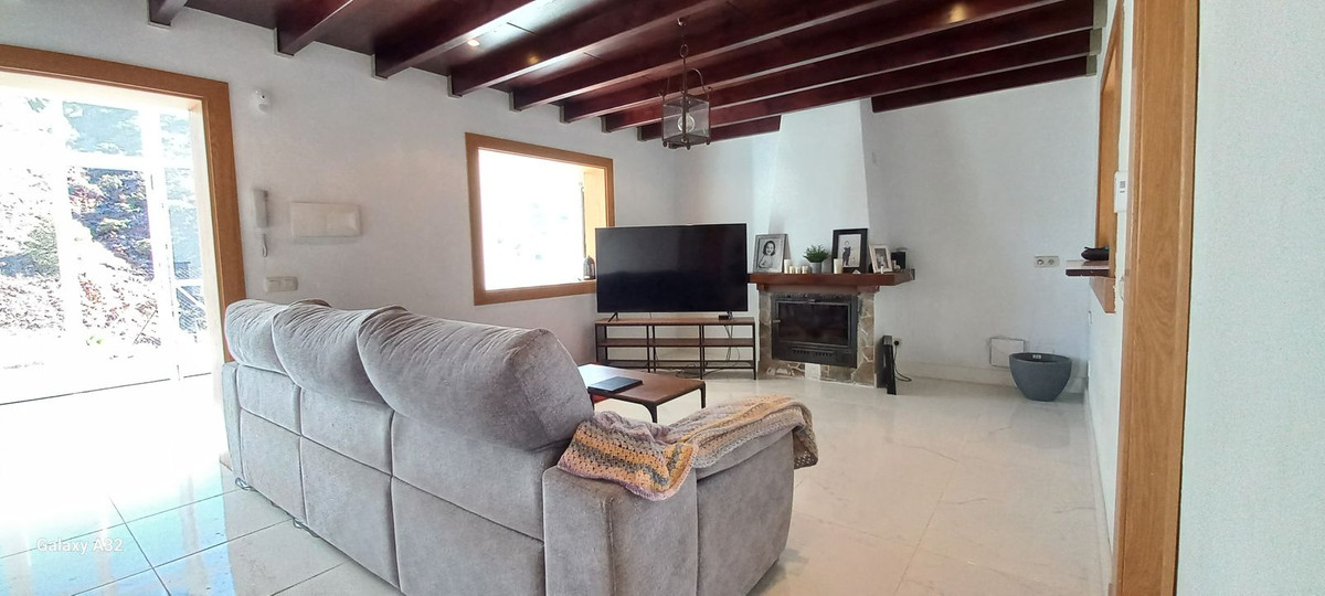 Villa te koop in Alhaurín el Grande R4599982