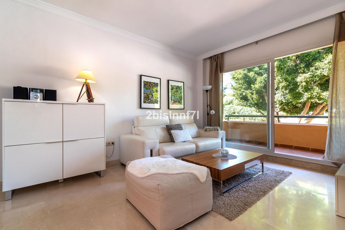 1 bedroom Apartment For Sale in Elviria, Málaga