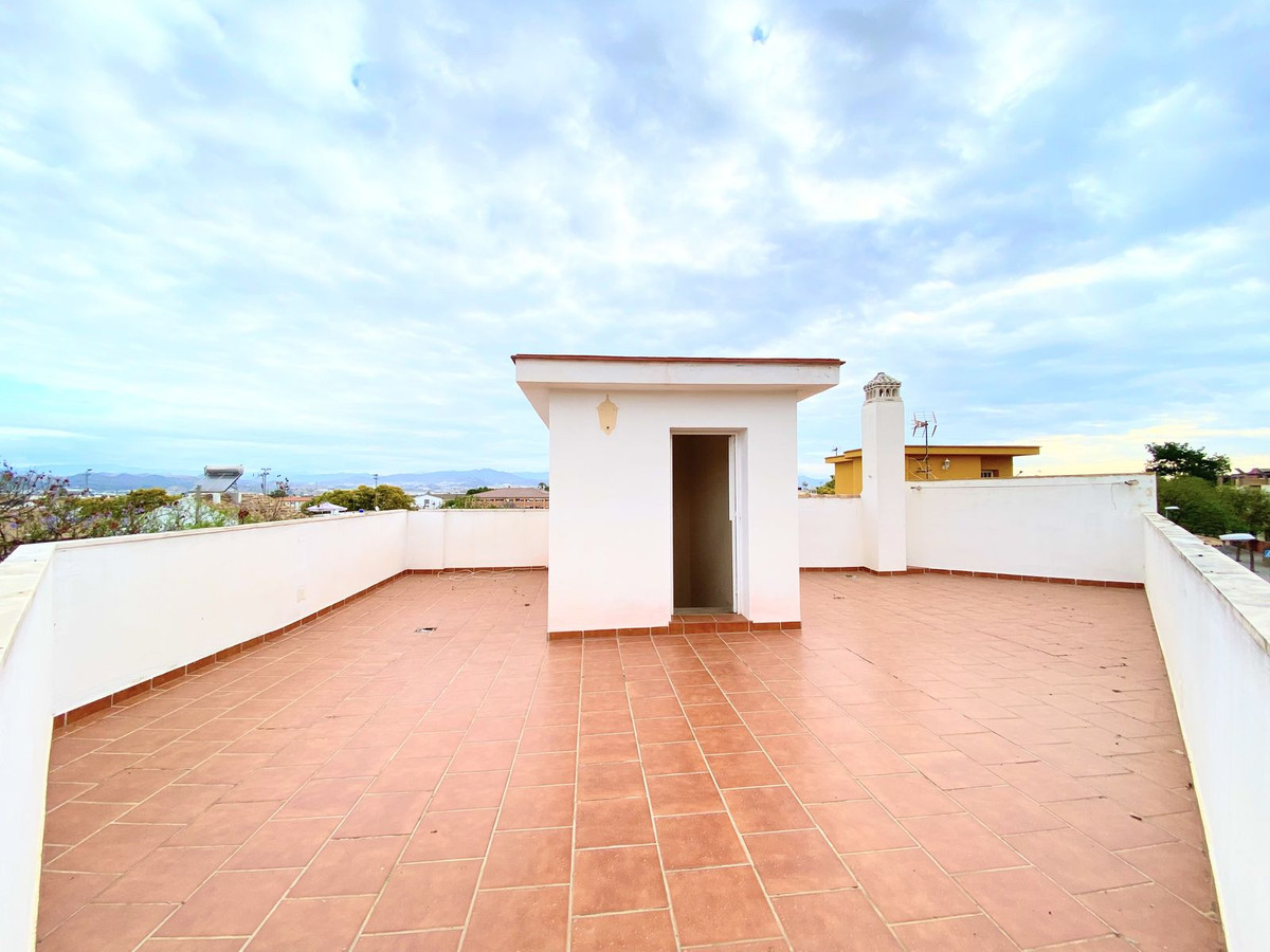 Town House for sale in Churriana, Malaga with 3 bedrooms, 1 bathroom and with orientation south. Reg, Spain