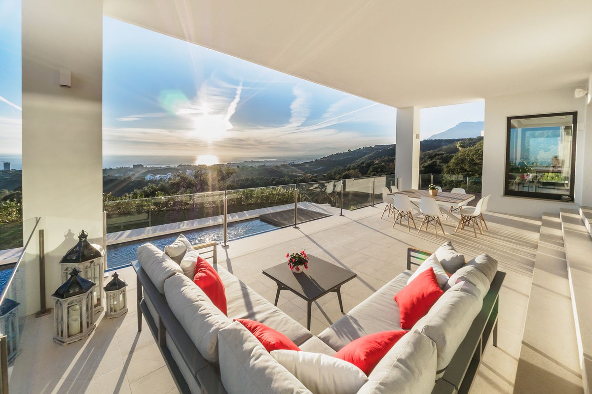 						Villa  Detached
													for sale 
																			 in Santa Clara
					