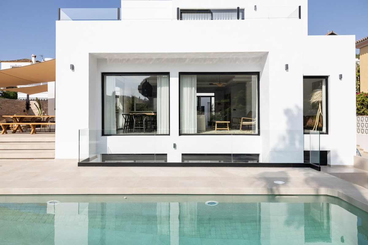 Detached Villa for sale in Marbella R4584580