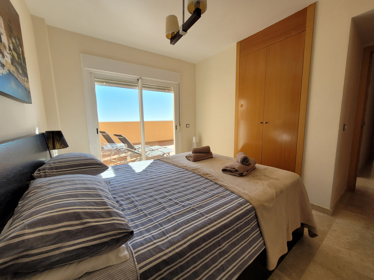 Apartamento Ático en Casares Playa, Costa del Sol
