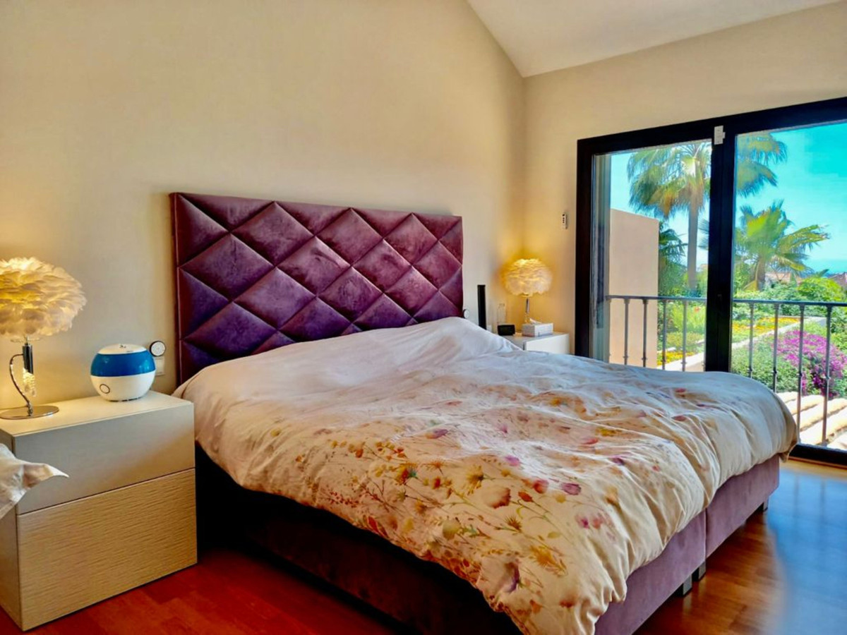 3 bed Property For Sale in Benahavís, Costa del Sol - thumb 10