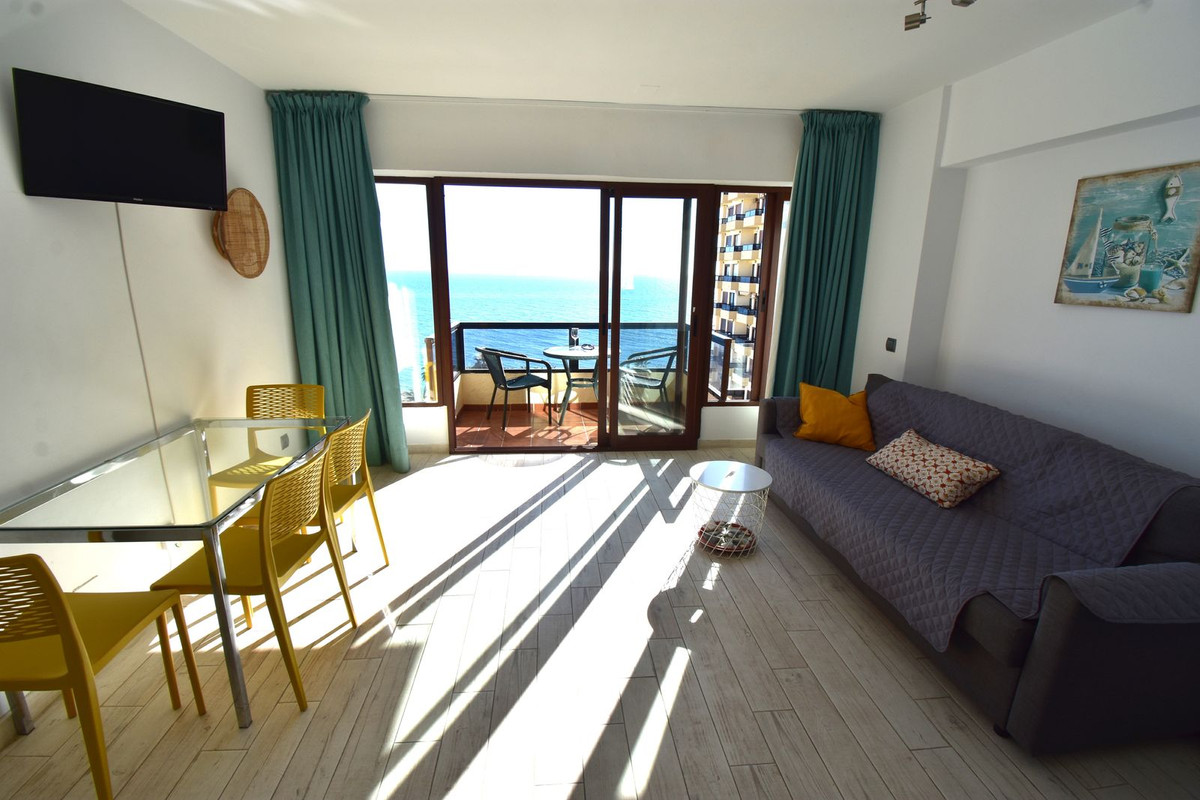 Apartment Middle Floor in Benalmadena Costa, Costa del Sol
