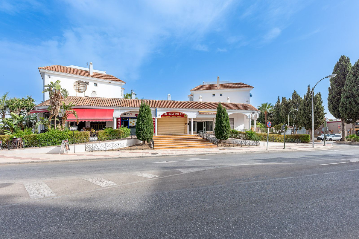 						Commercial  Commercial Premises
													for sale 
															and for rent
																			 in Torremolinos
					