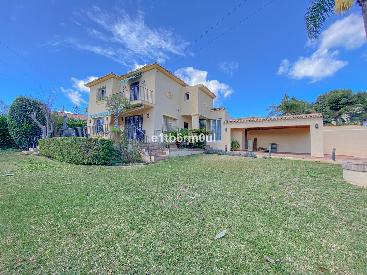 3 Bedroom Detached Villa For Sale Marbella, Costa del Sol - HP4328221