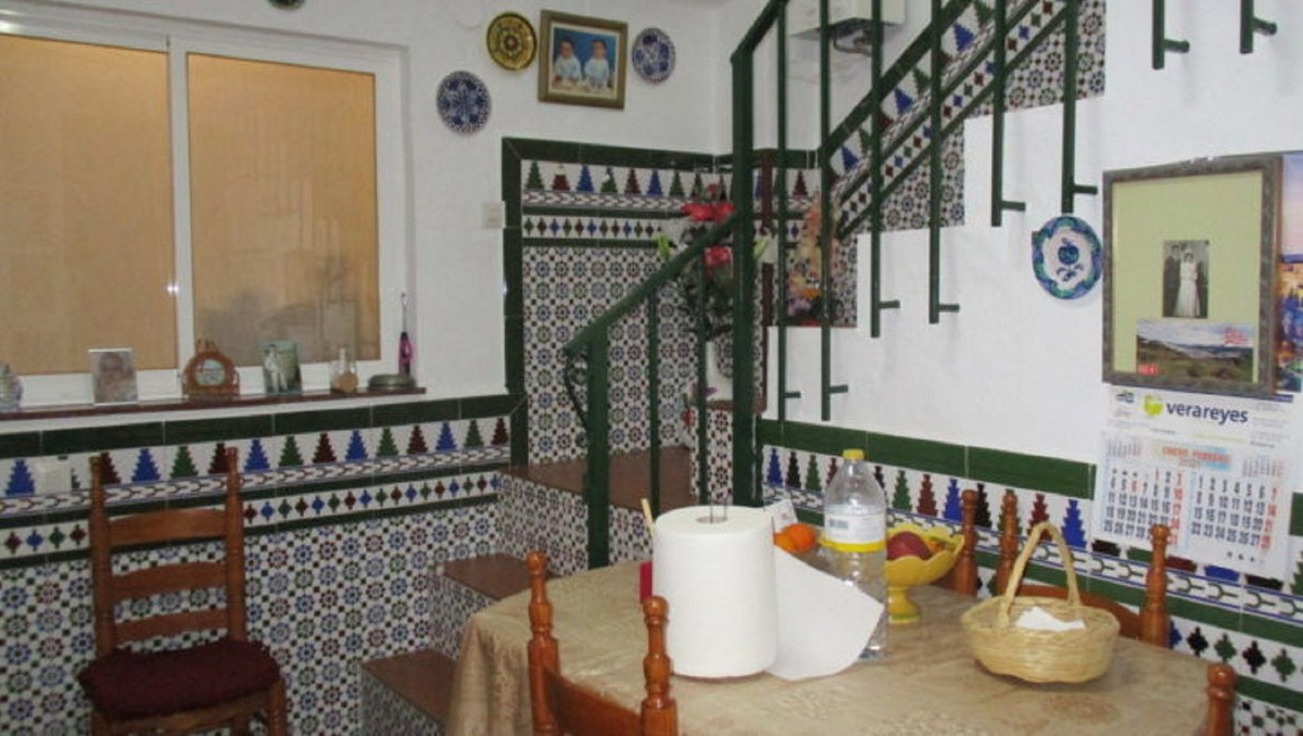 Maison Jumelée Mitoyenne à Alora, Costa del Sol
