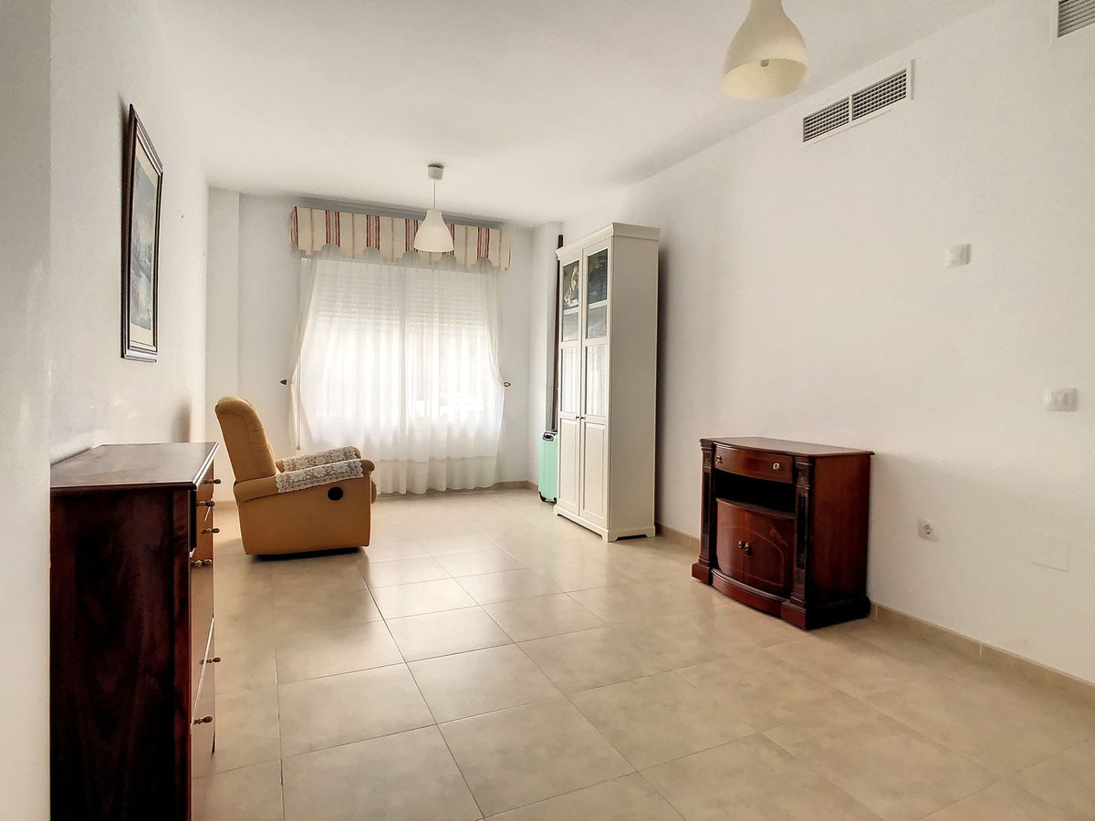 2 Dormitorios Apartamento Planta Baja  En Venta Las Lagunas, Costa del Sol - HP4273387