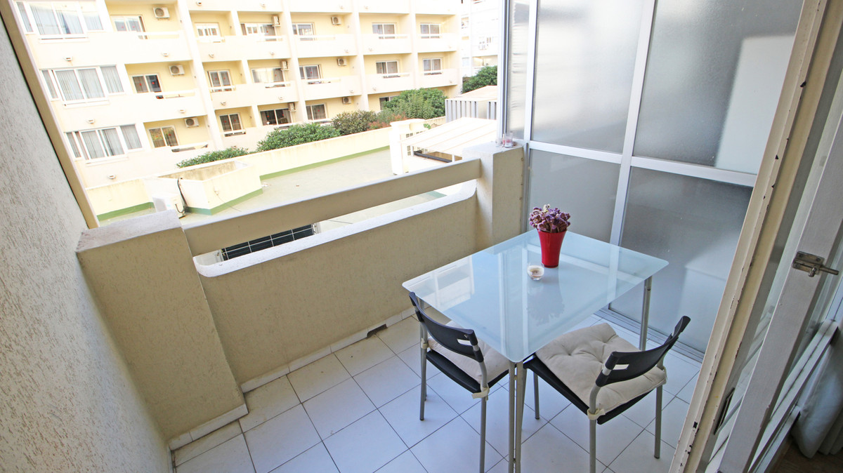 1 Bedroom Middle Floor Apartment For Sale Marbella, Costa del Sol - HP3967348