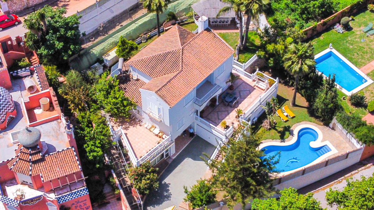 Villa Til salg i Benalmadena Costa R4068124