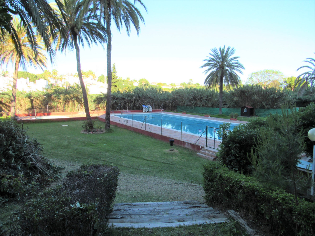 Do you want to live in a quiet area away from noise?
If so, this is your perfect home. It can also b, Spain