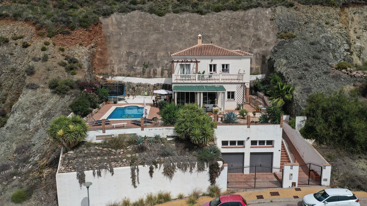 4 bed, 3 bath Villa - Detached - for sale in Alhaurín el Grande, Málaga, for 549,950 EUR