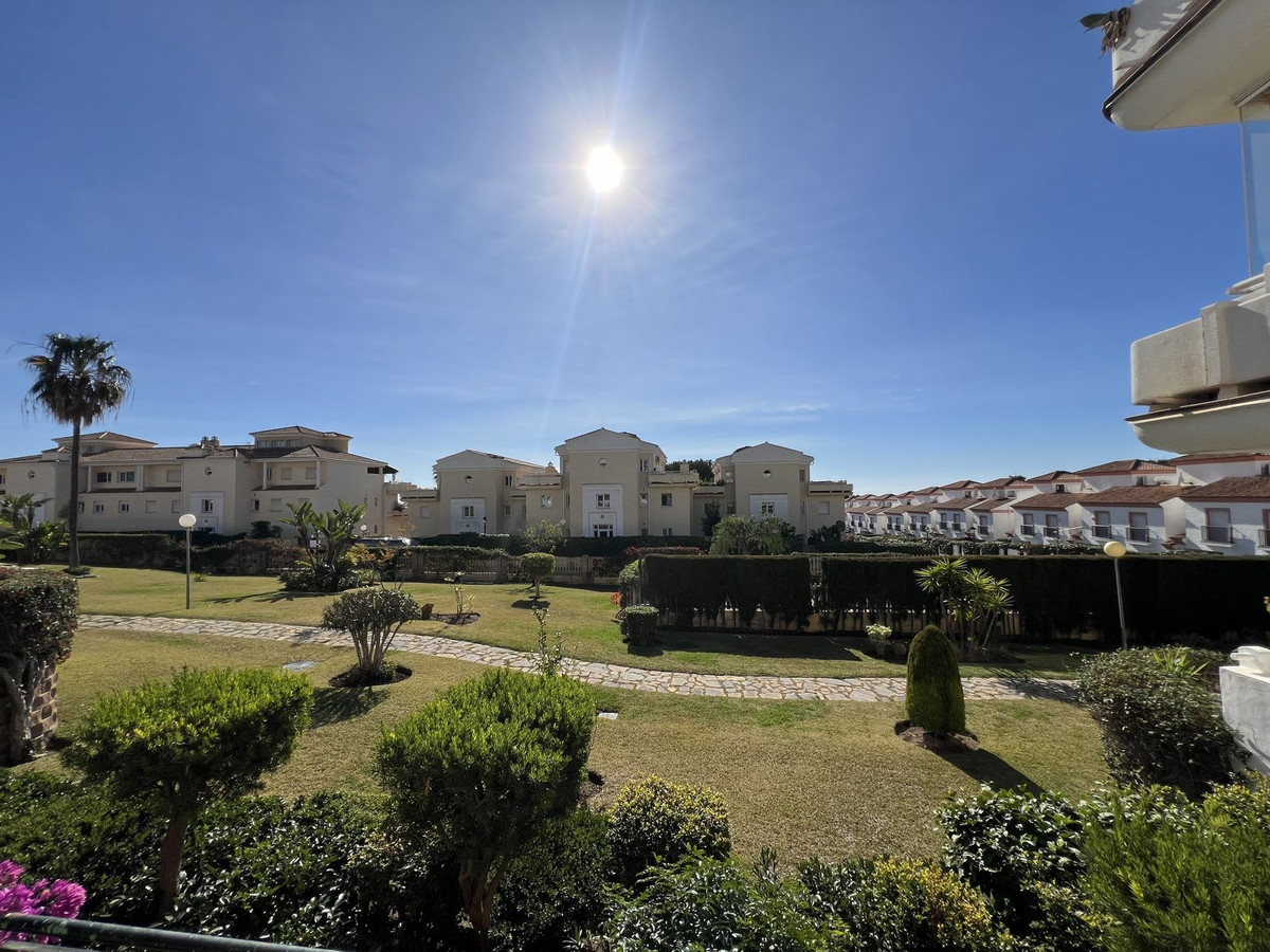 2 Bedroom Ground Floor Apartment For Sale Cabopino, Costa del Sol - HP4619869