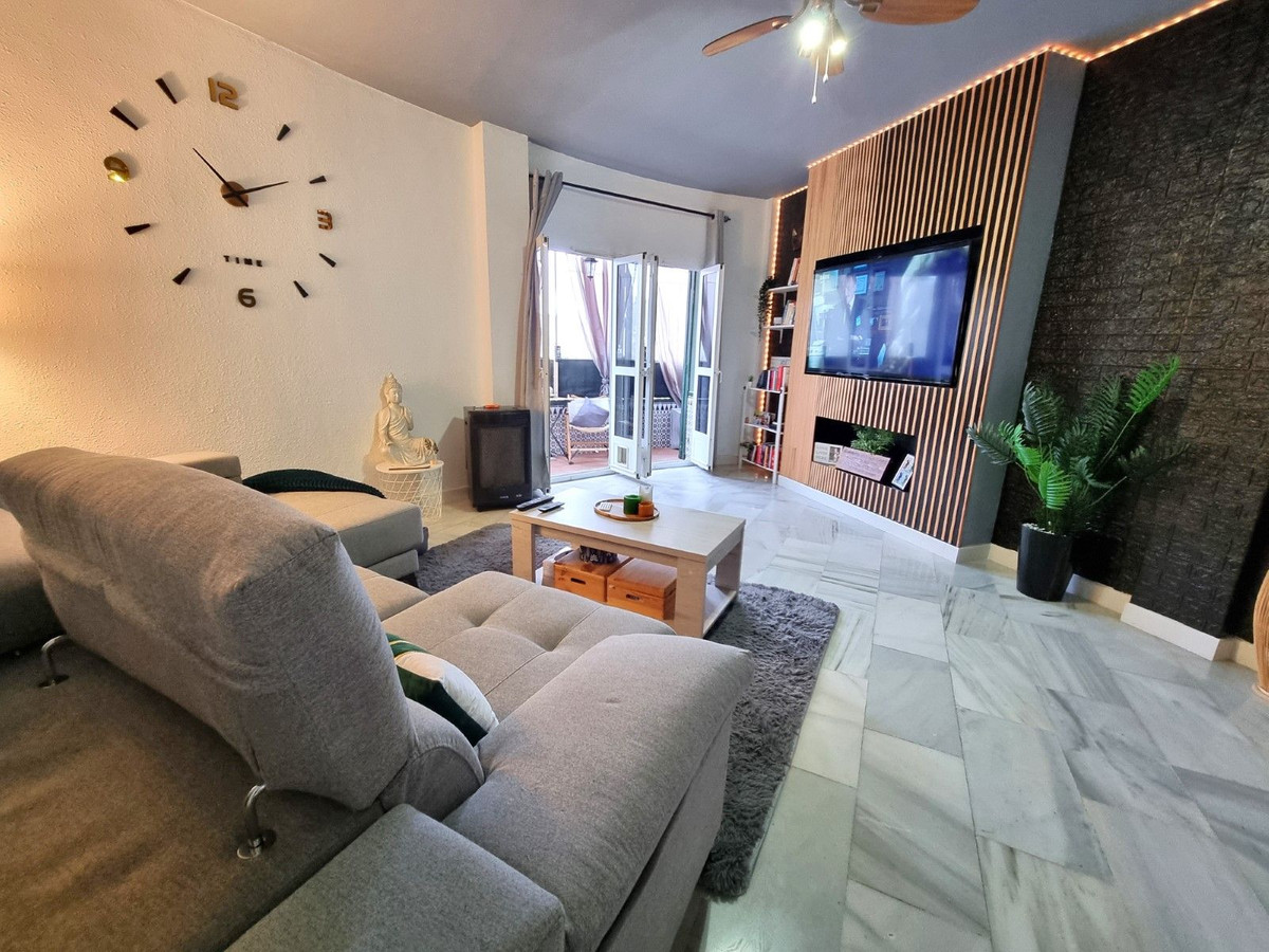 Apartment Middle Floor in Benamara, Costa del Sol
