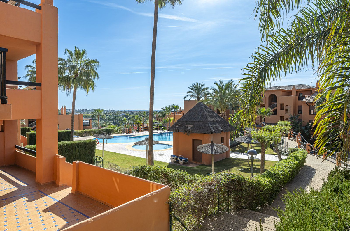 Apartamento Planta Baja en venta en Benahavís, Costa del Sol