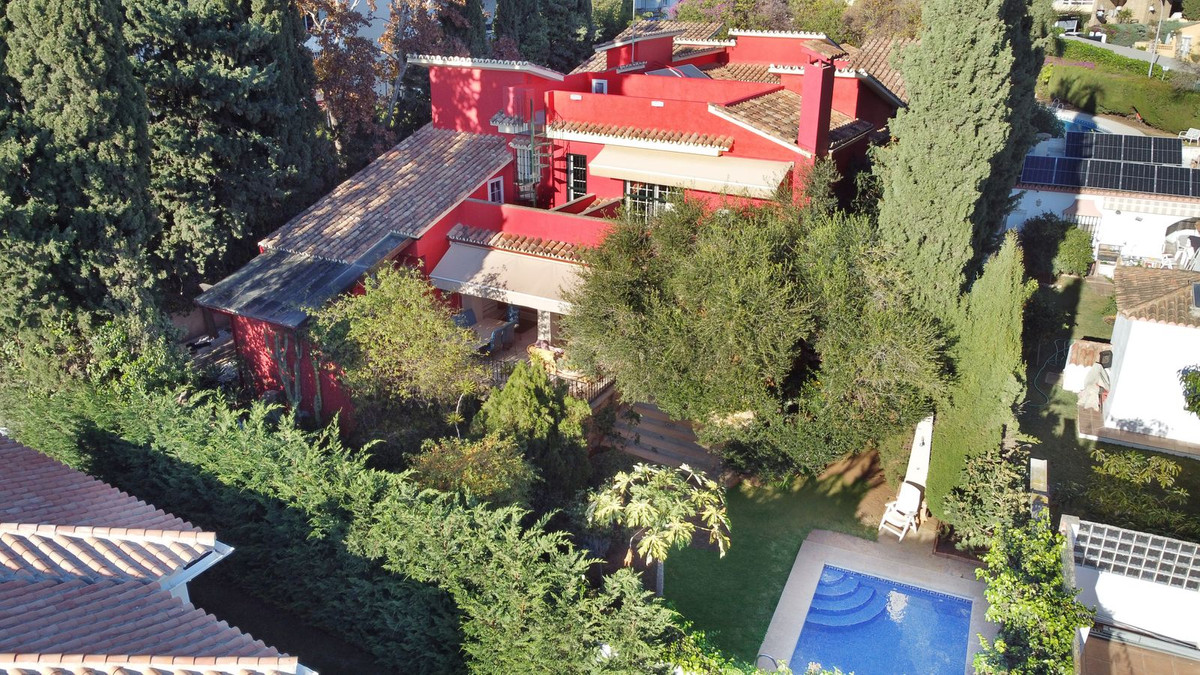 Detached Villa for sale in Marbella R4235809