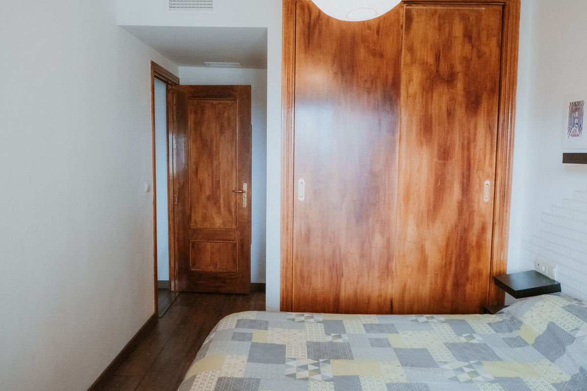 3 Bedroom Middle Floor Apartment For Sale Riviera del Sol