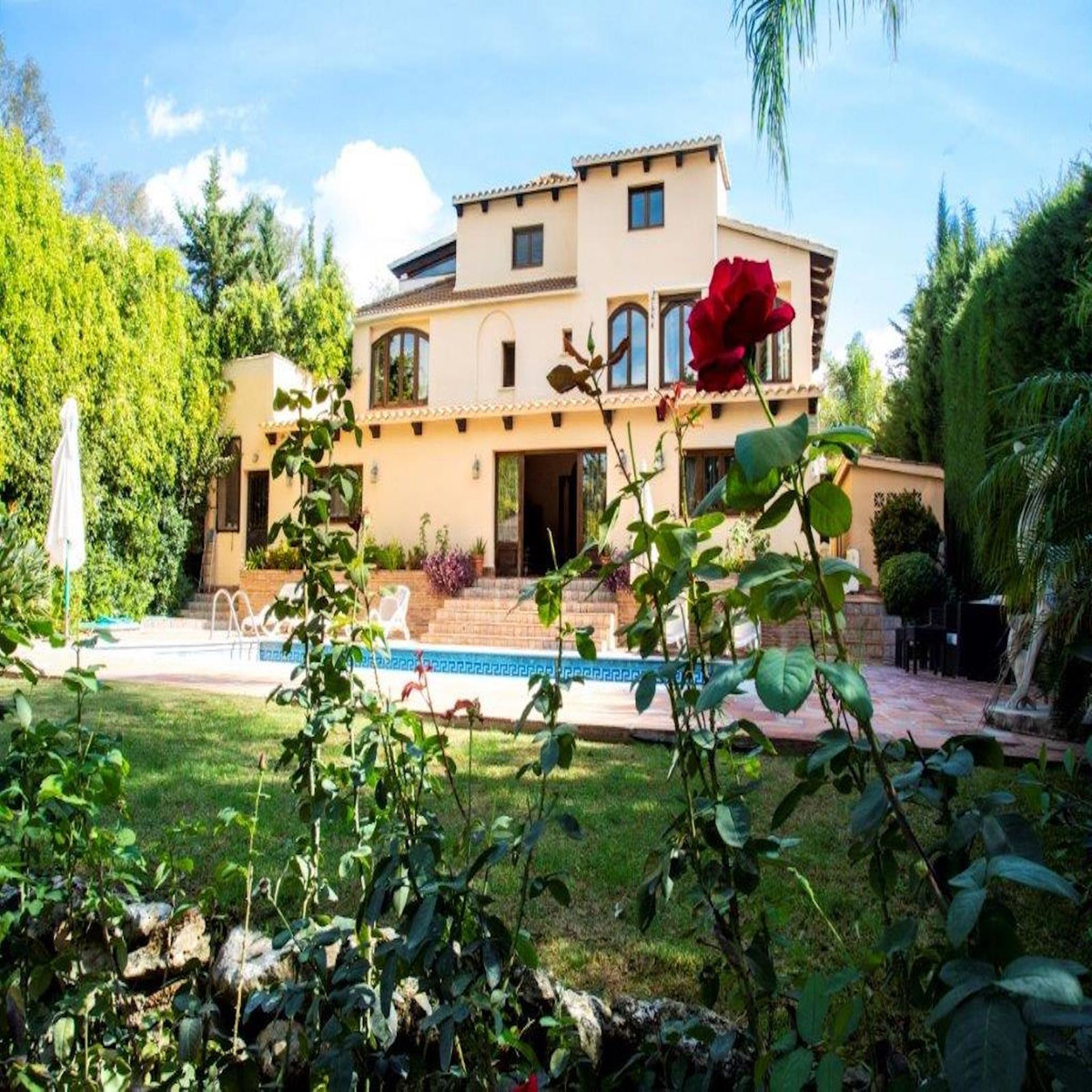 Villa Detached in Nueva Andalucía, Costa del Sol
