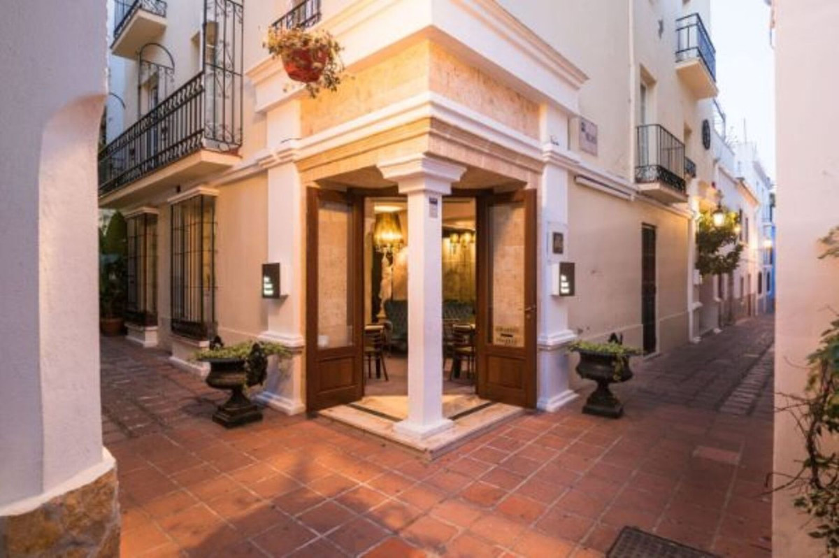Hotel for sale in Marbella