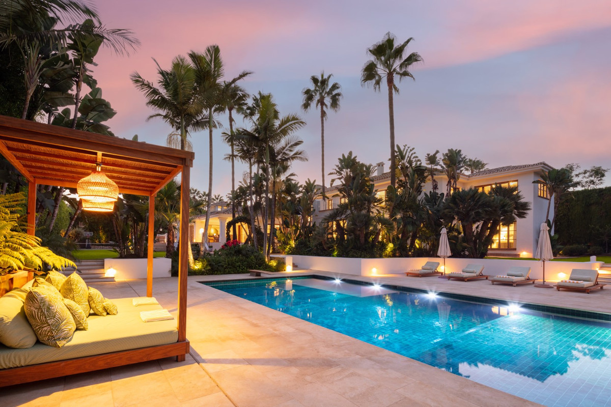 Beachside Mediterranean Style Mansion for sale in Marbella Golden Mile. A hidden away luxury propert, Spain