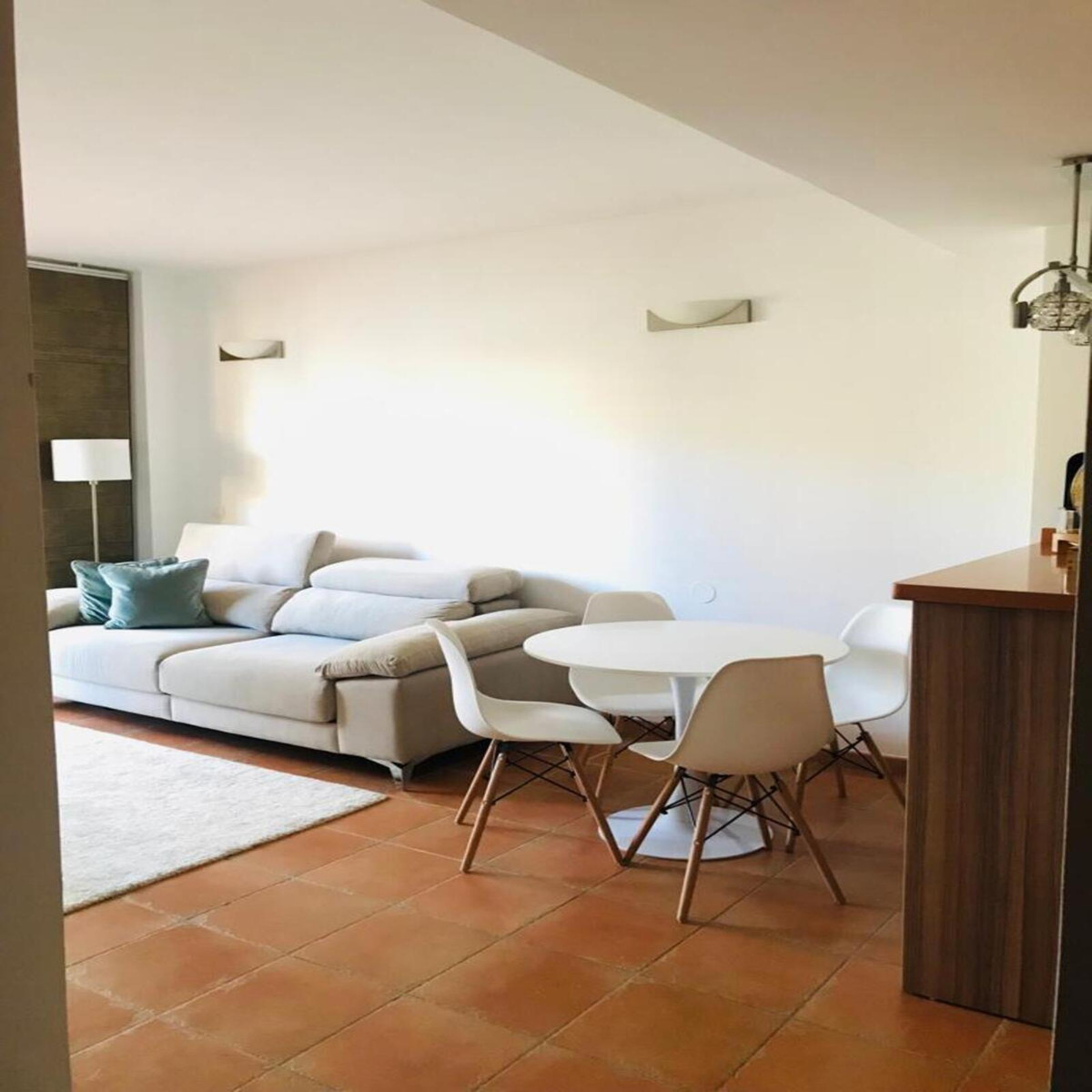 Apartment Middle Floor in Los Pacos, Costa del Sol
