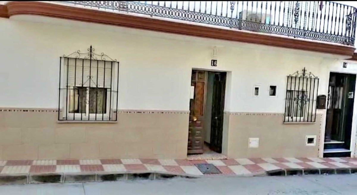 4 Dormitorios Casa Adosado  En Venta Alhaurín el Grande, Costa del Sol - HP4189777