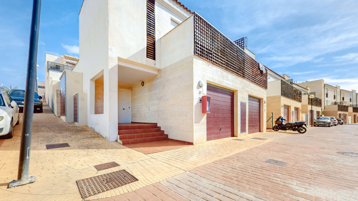 2 Bedroom Townhouse For Sale Cerros del Aguila, Costa del Sol - HP4457596