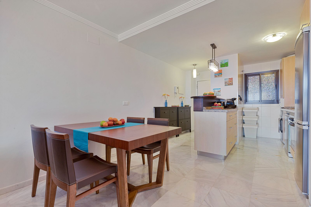 Appartement te koop in Fuengirola R4436617
