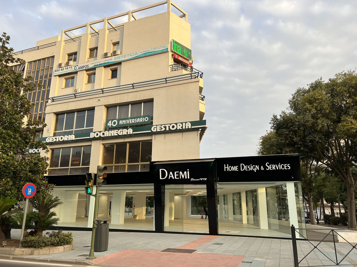 ONE OF A KIND COMMERCIAL PROPERTY INVESTOR OPPORTUNITY IN MARBELLA CITY CENTER

LOCATION! This prope, Spain
