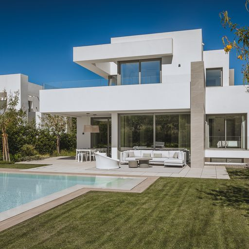 Villa te koop in Estepona R4307623