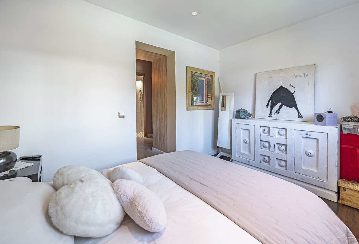 3 Bedroom Ground Floor Apartment For Sale Nueva Andalucía