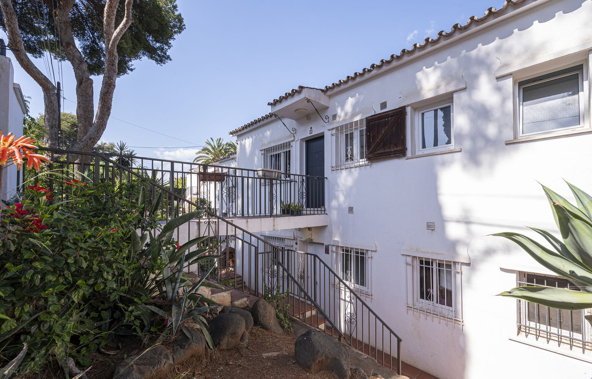 3 Dormitorio Planta Baja Apartamento En Venta Nueva Andalucía