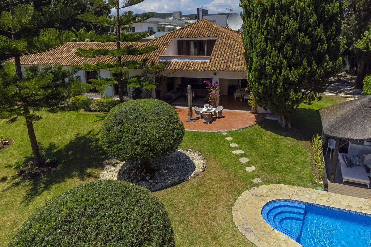 Villa Detached in Sotogrande Costa, Costa del Sol
