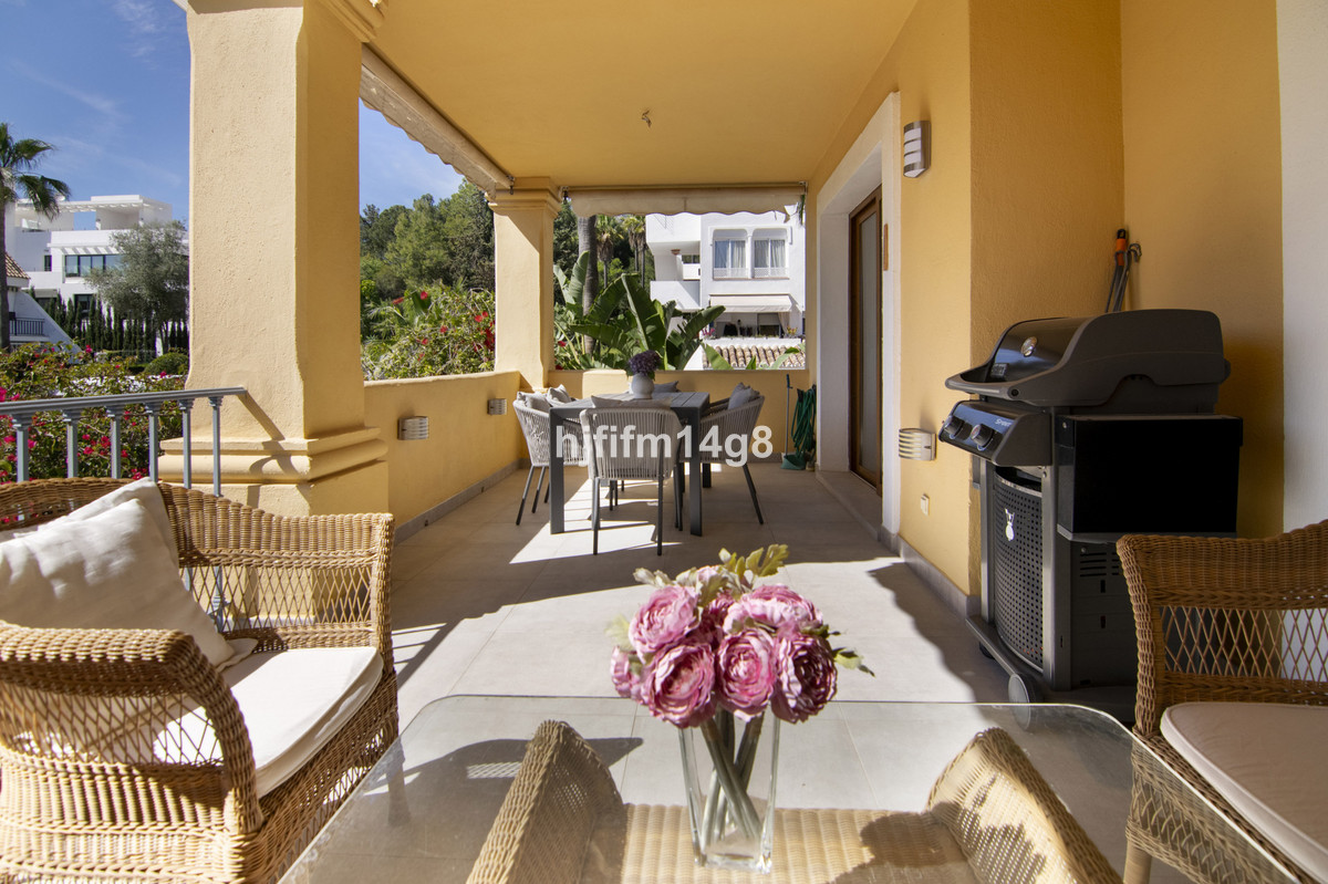 Апартамент средний этаж для продажи в The Golden Mile, Costa del Sol
