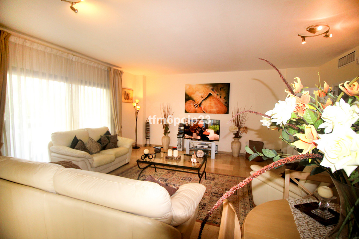 Appartement te koop in La Duquesa R4329466