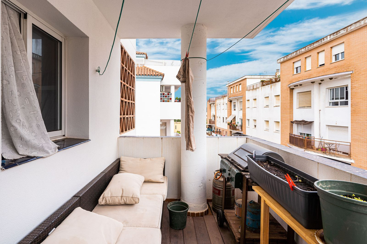Guadiaro, Costa del Sol, Cádiz, Spain - Apartment - Middle Floor