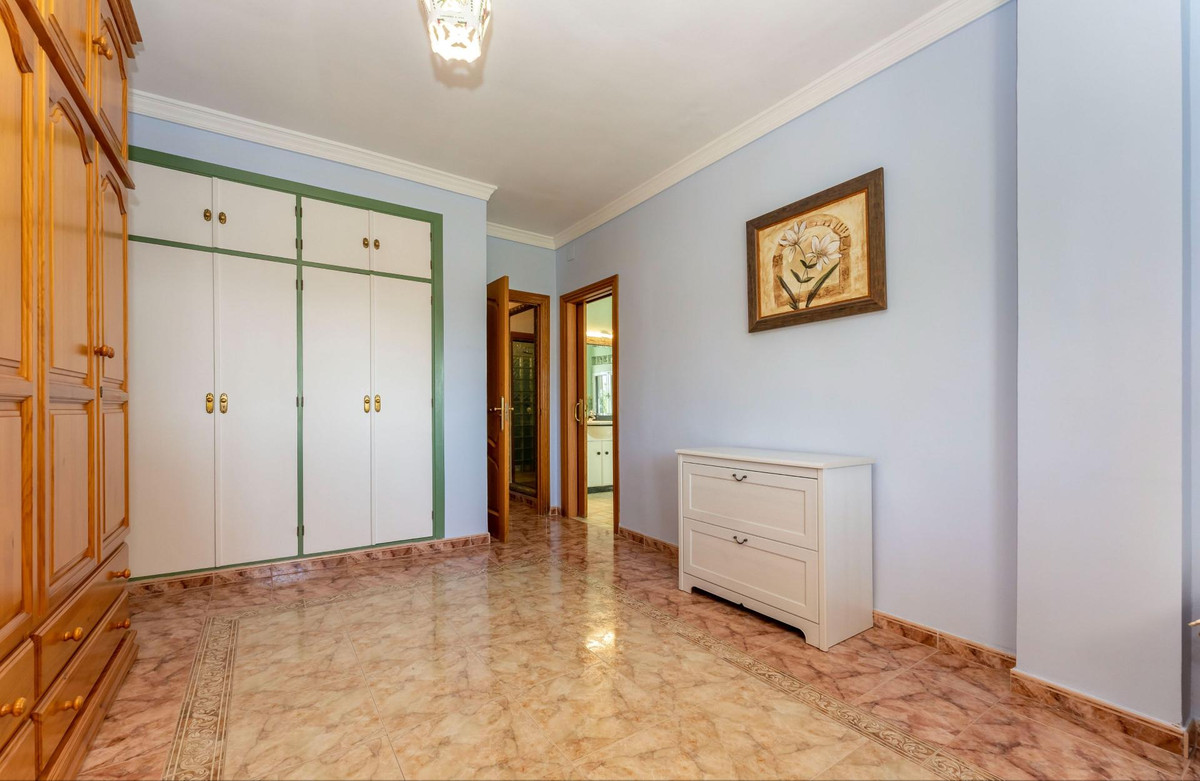 5 bedroom Villa For Sale in Málaga, Málaga - thumb 31