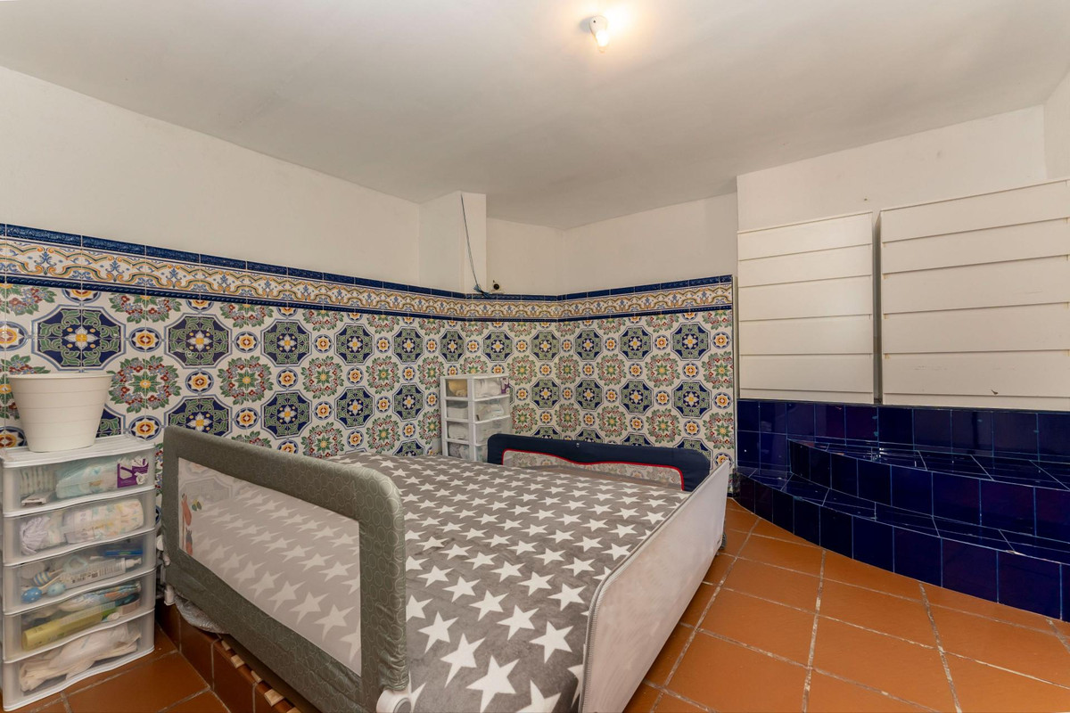 5 bedroom Villa For Sale in Málaga, Málaga - thumb 36