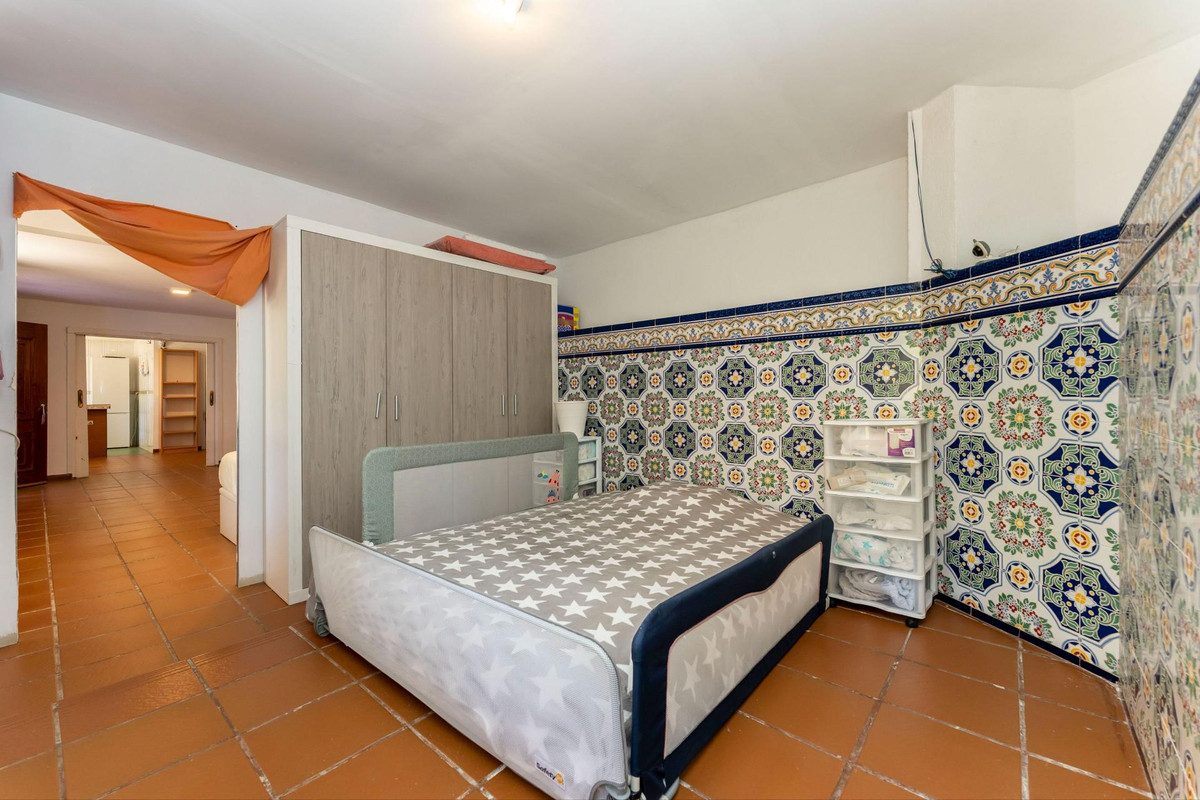 5 bedroom Villa For Sale in Málaga, Málaga - thumb 37