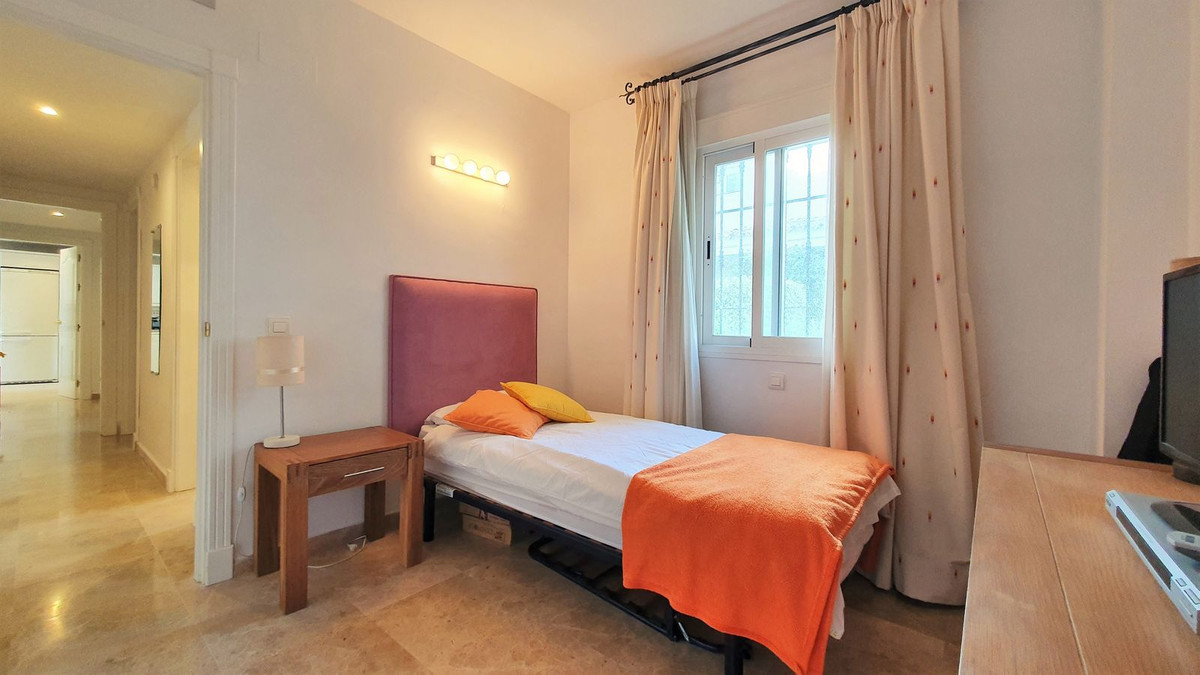 3 bedroom Apartment For Sale in Nueva Andalucía, Málaga - thumb 29