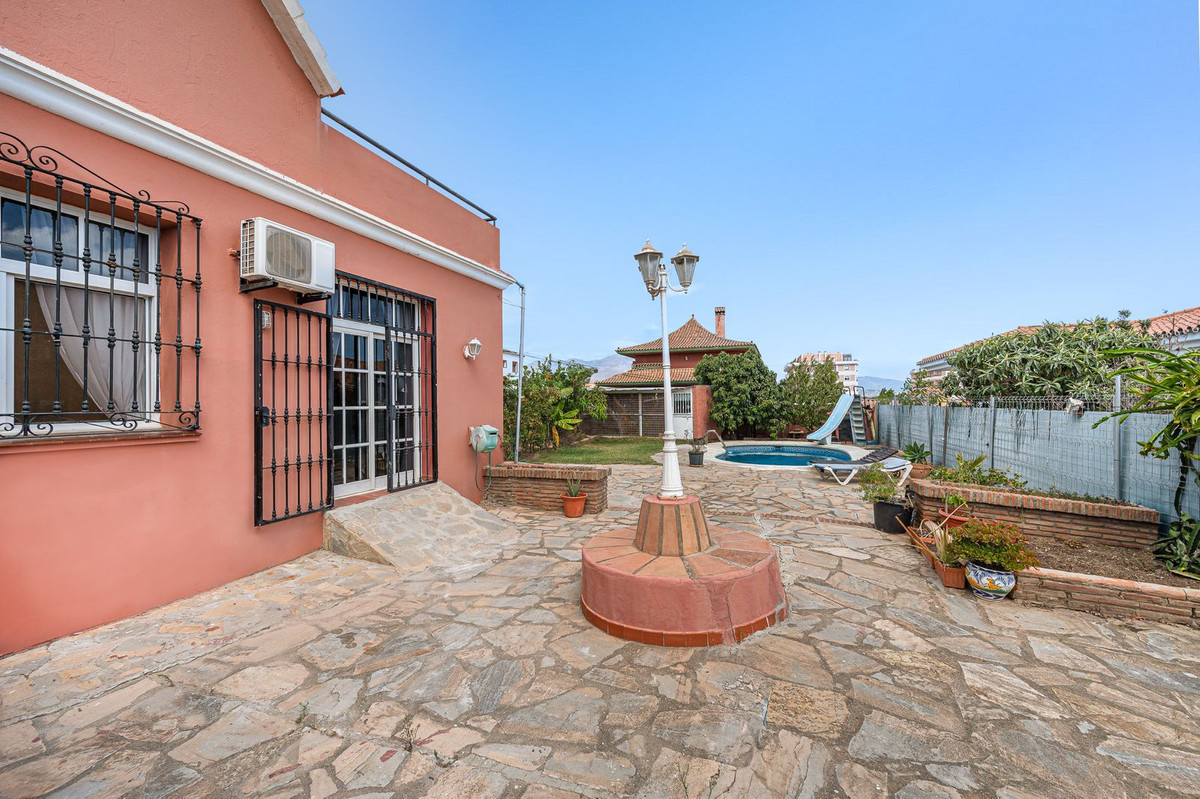 Detached Villa for sale in San Luis de Sabinillas R4412593