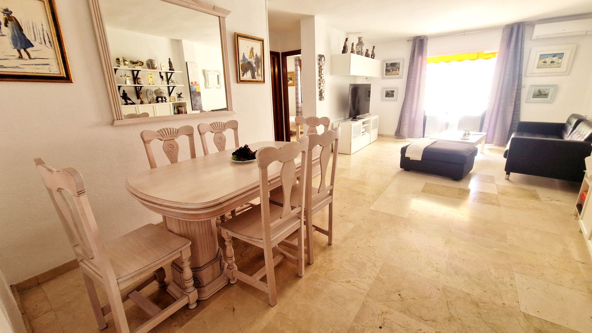 Apartamento con 3 Dormitorios en Venta Fuengirola