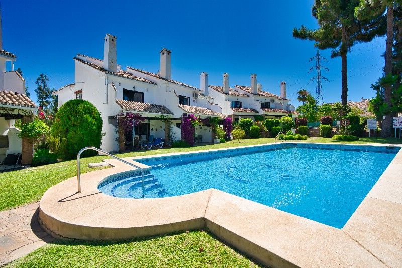 3 bedroom Villa For Sale in Calahonda, Málaga