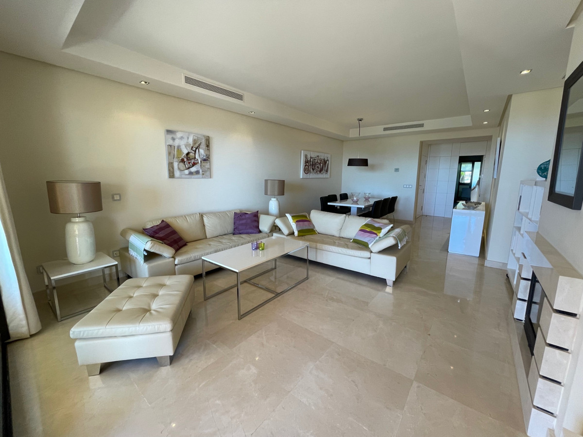 2 bed Property For Sale in La Quinta, Costa del Sol - thumb 4