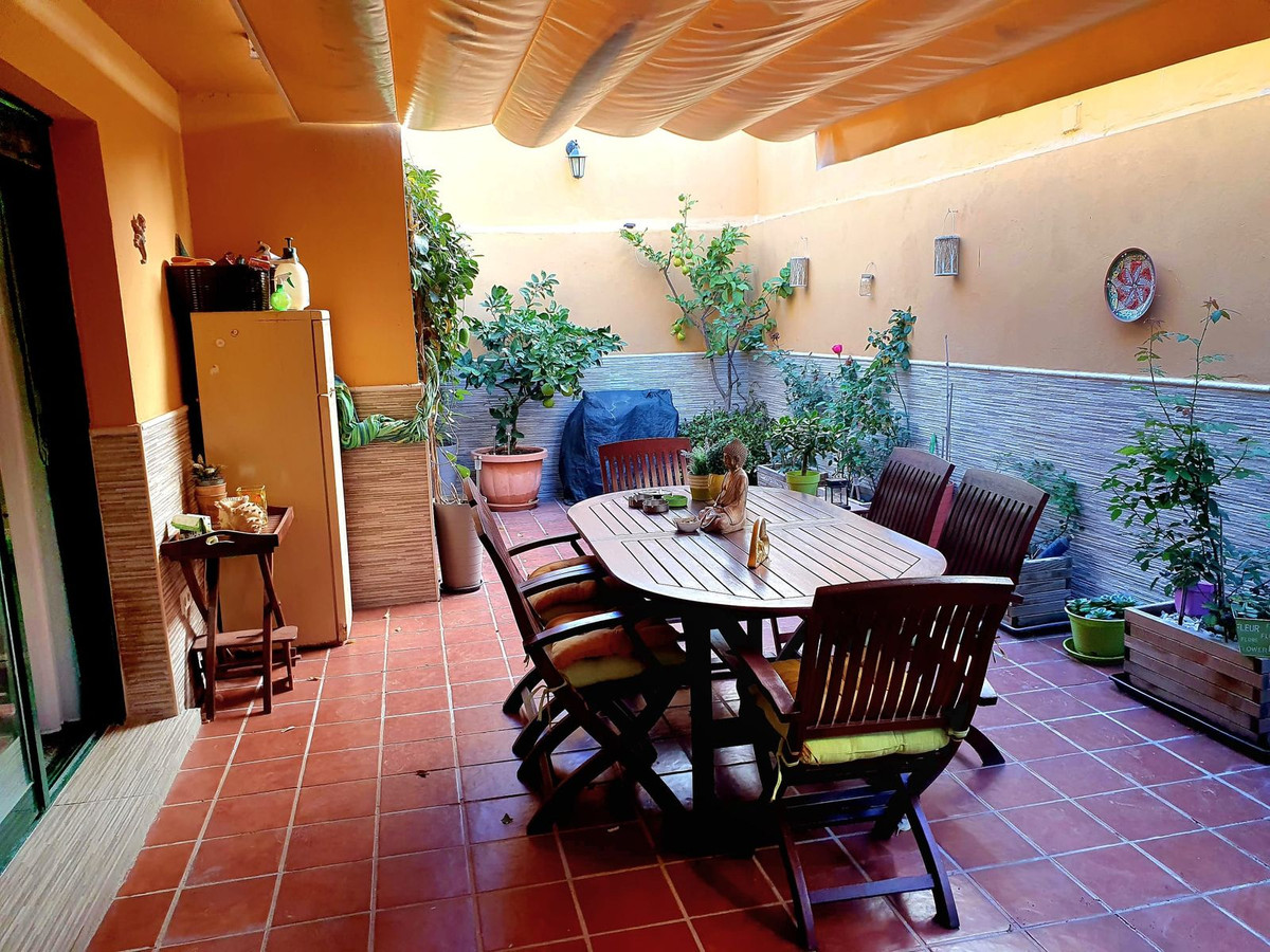 4 Bedroom Townhouse For Sale Estepona, Costa del Sol - HP4564534