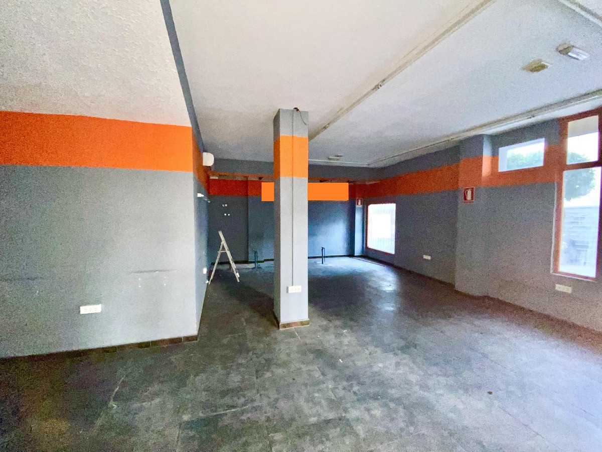 Commercial for sale in Fuengirola