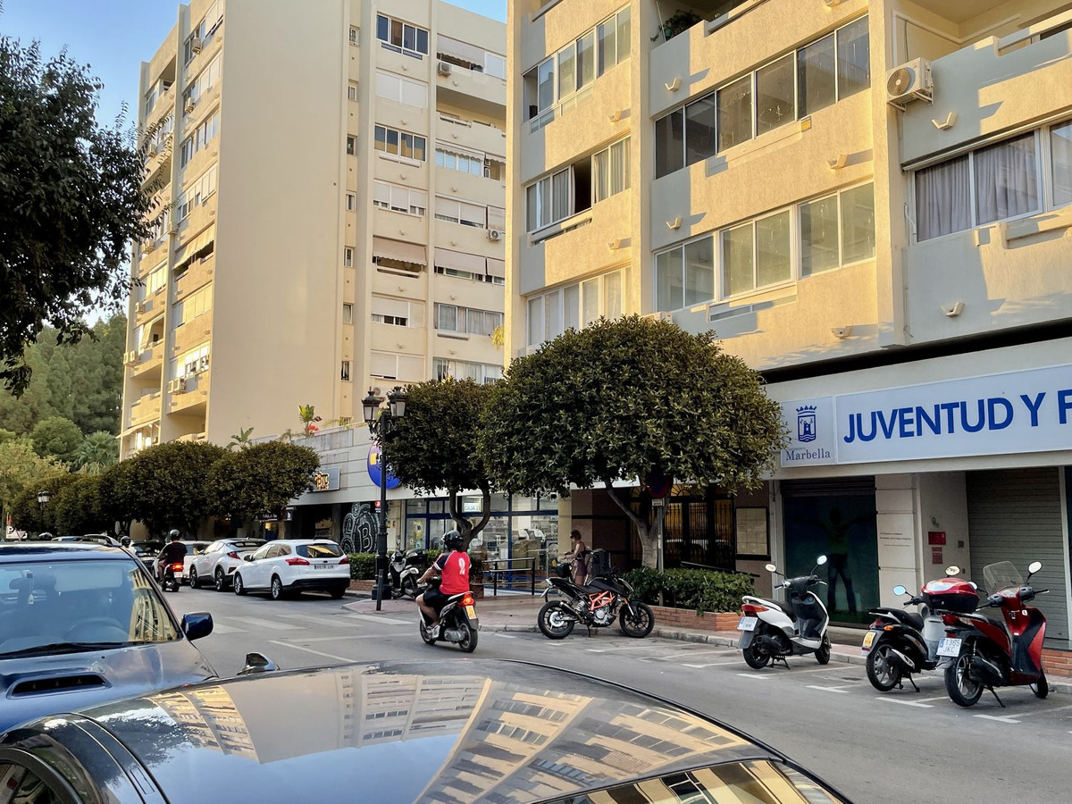 Commercial Commercial Premises in Marbella, Costa del Sol
