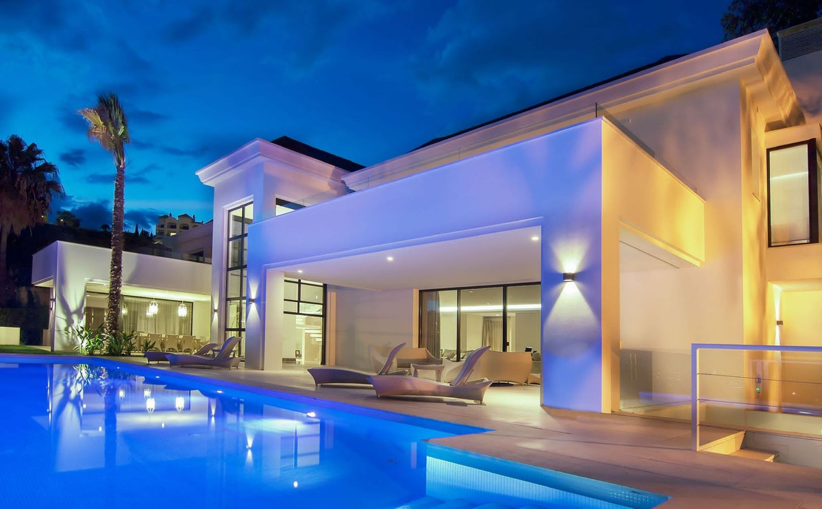 Vrijstaande Villa te koop in La Quinta R4238605