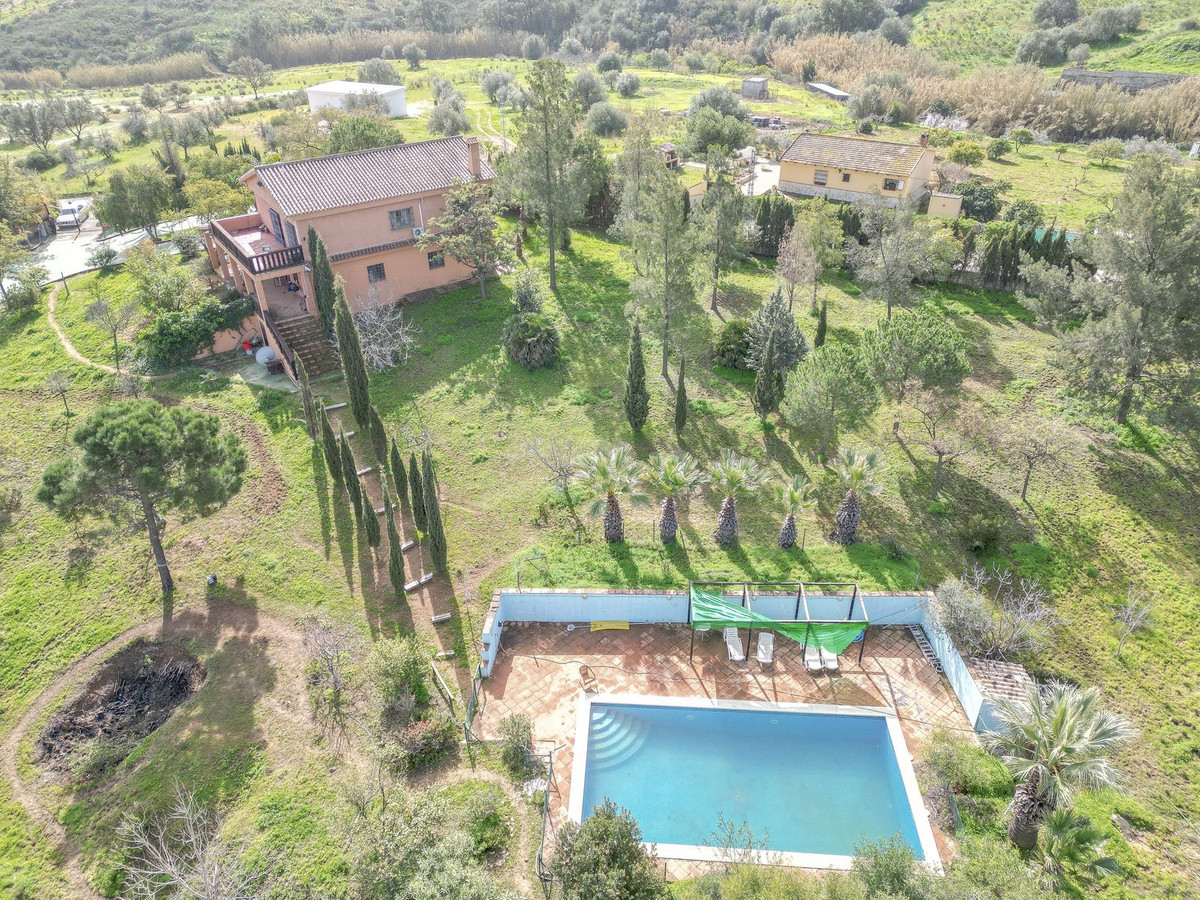 4 bedroom Villa For Sale in Mijas, Málaga - thumb 4
